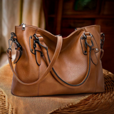 Sienna | Elegant Shoulder Bag. Full of Graceful Appeal