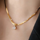 Elegant Gold Rhinestone Pendant Necklace